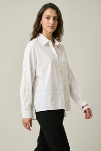 Λευκό Πουκάμισο με Δαντέλα και Κεντημένες Λεπτομέρειες