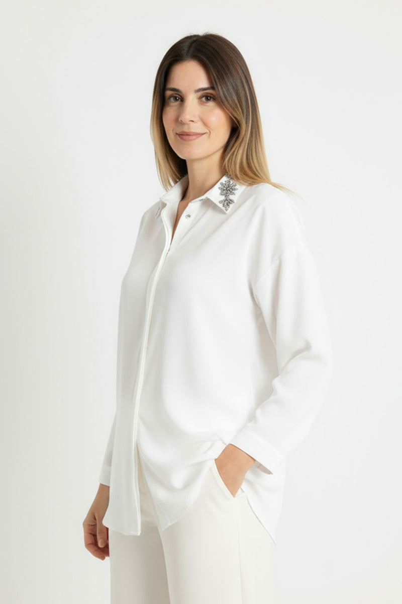Λευκό πουκάμισο με διακοσμητικά στρας στον γιακά – Ellisargi Boutique