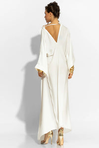 Λευκό satin maxi kaftan φόρεμα με floral print, φαρδιά μανίκια και ανοιχτή πλάτη με δέσιμο.