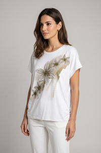 Λευκό T-shirt με χρυσό floral τύπωμα σε χαλαρή γραμμή με κοντό μανίκι
