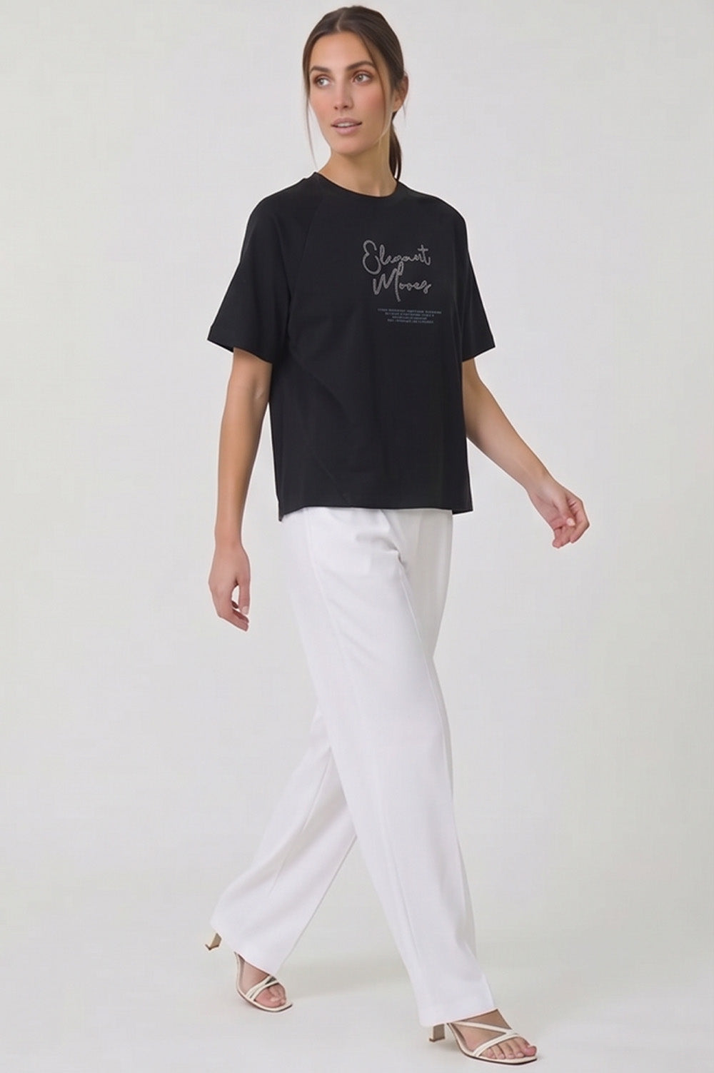 Μαύρο γυναικείο T-shirt με μεταλλιζέ τύπωμα Elegant Moves στο μπροστινό μέρος