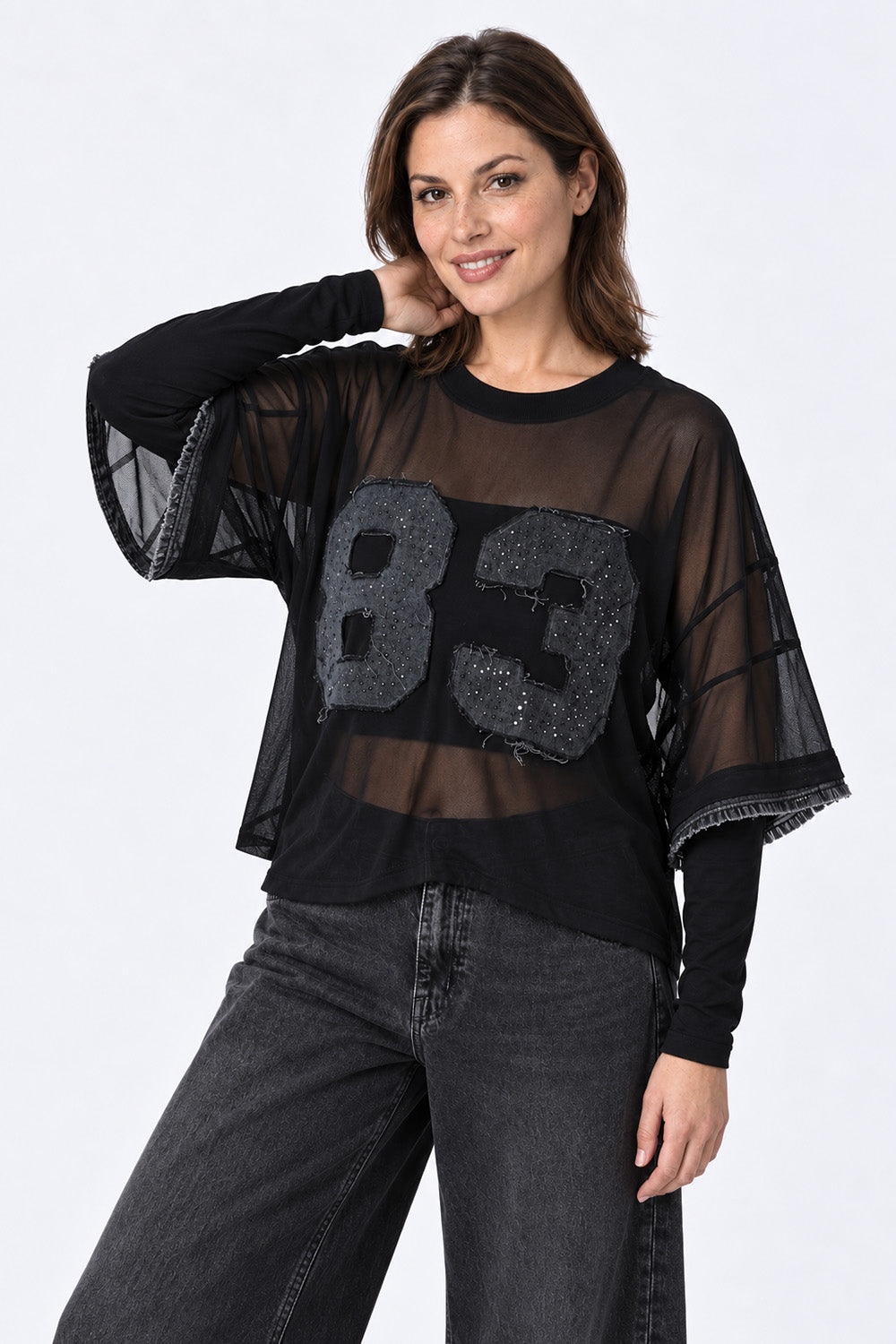 Μαύρη γυναικεία mesh μπλούζα με denim 83, strass και μακριά εσωτερικά μανίκια