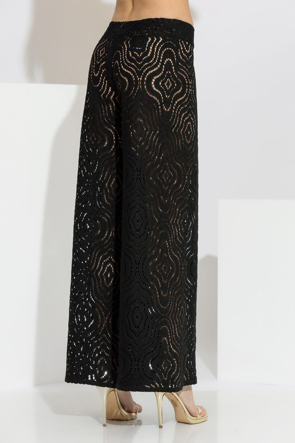 μαύρη παντελόνα από πλεκτή δαντέλα με γεωμετρικό σχέδιο και μακριά γραμμή