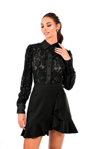 Μαύρο δαντελένιο πουκάμισο με κλασικό γιακά, κουμπιά μπροστά και μακριά μανίκια από Ellisargi Boutique