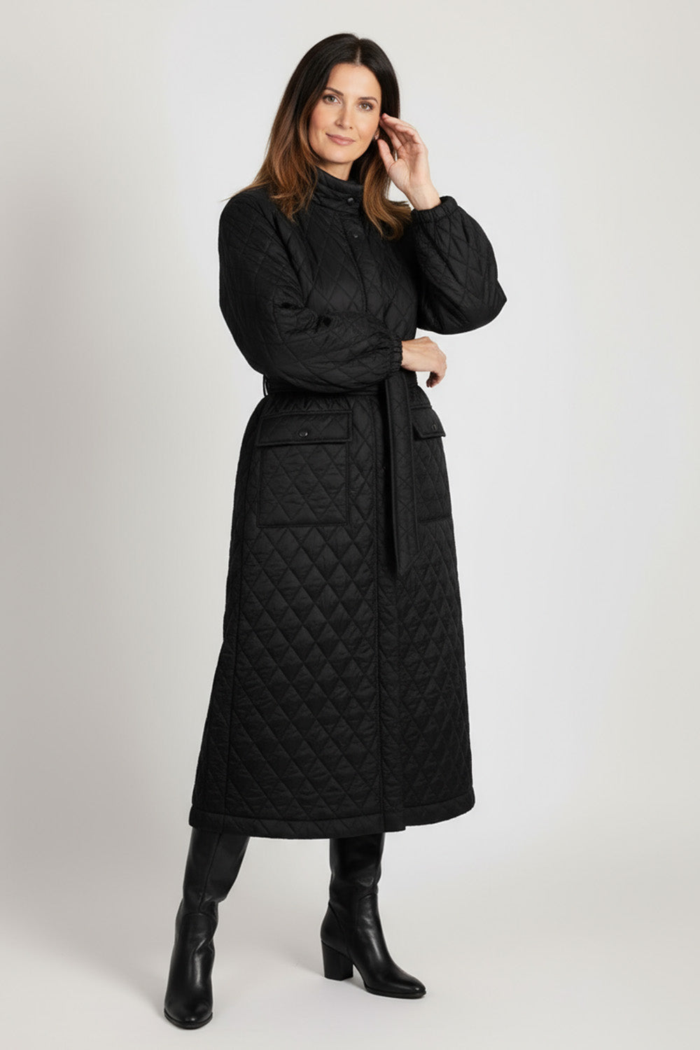 Μαύρο καπιτονέ μακρύ παλτό με γούνινη εσωτερική επένδυση και ζώνη – Ellisargi Boutique