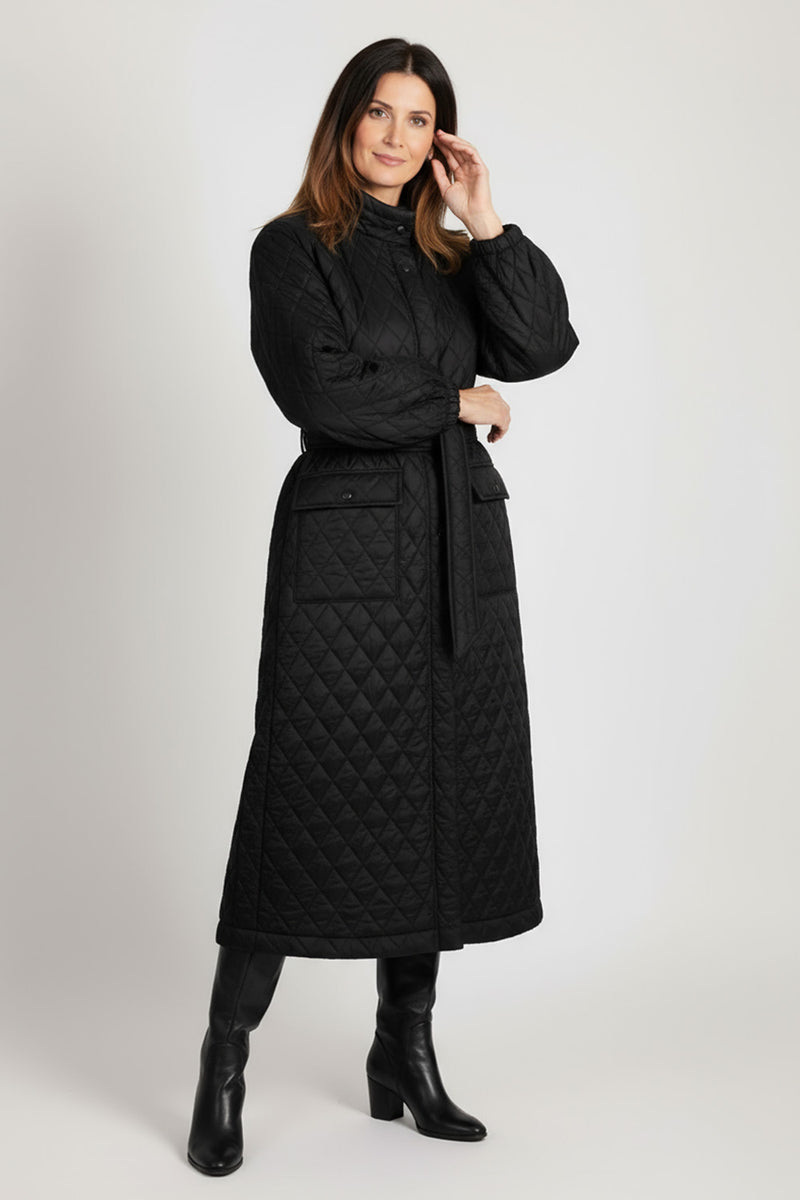 Μαύρο καπιτονέ μακρύ παλτό με γούνινη εσωτερική επένδυση και ζώνη – Ellisargi Boutique