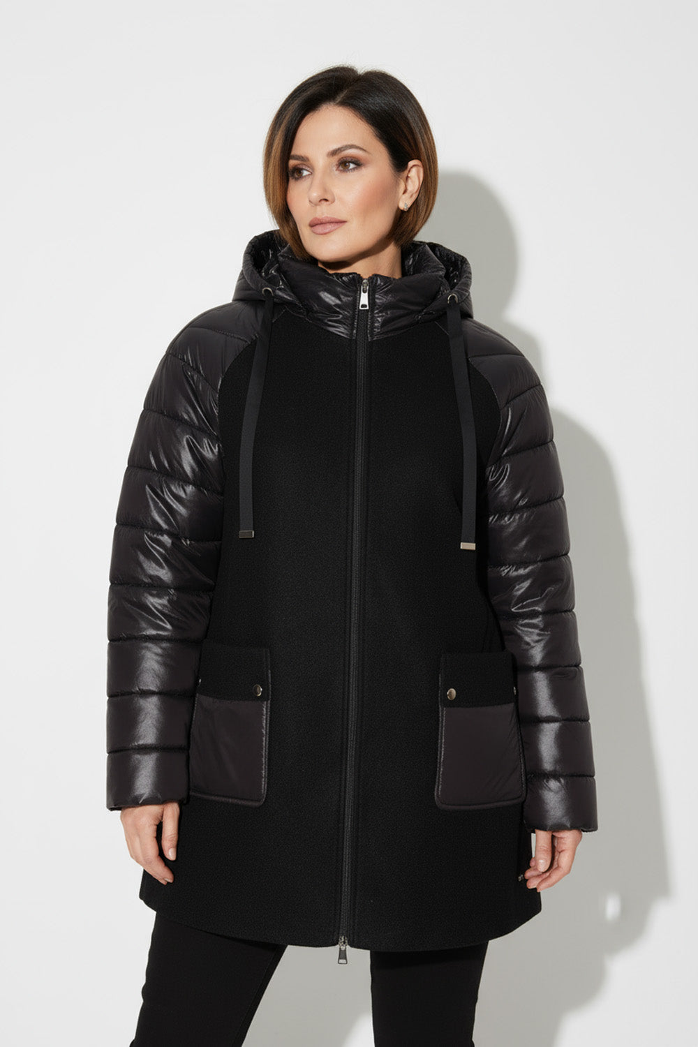 Μαύρο μπουφάν με κουκούλα και υφασμάτινες λεπτομέρειες – Ellisargi Boutique