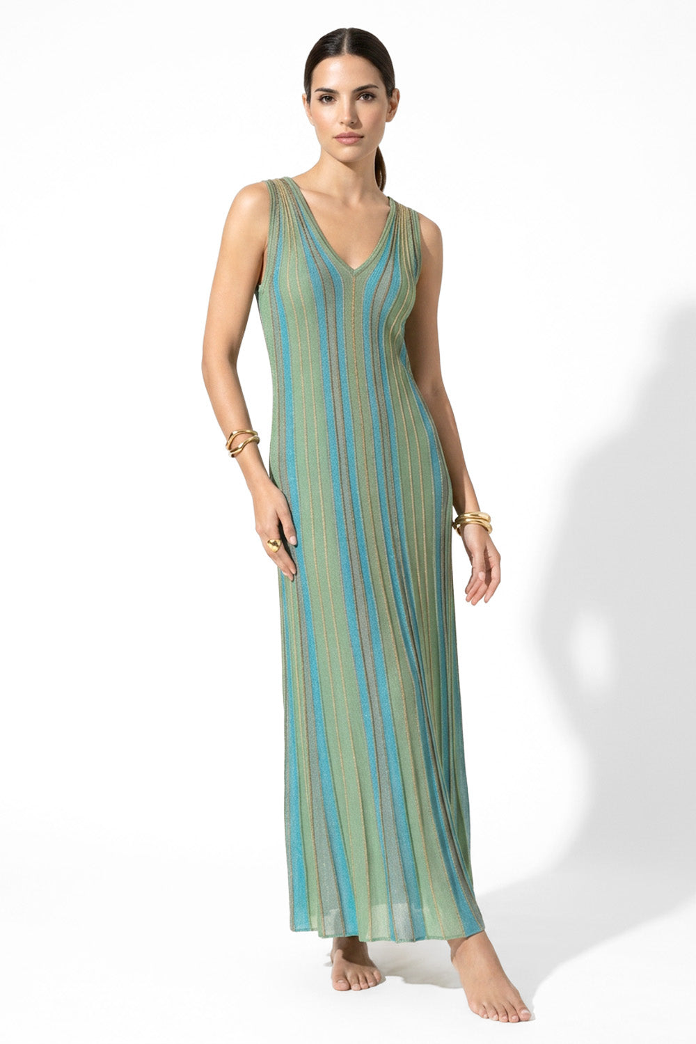 Μάξι lurex φόρεμα με πολύχρωμες κάθετες ρίγες σε πράσινο και γαλάζιο με V λαιμόκοψη