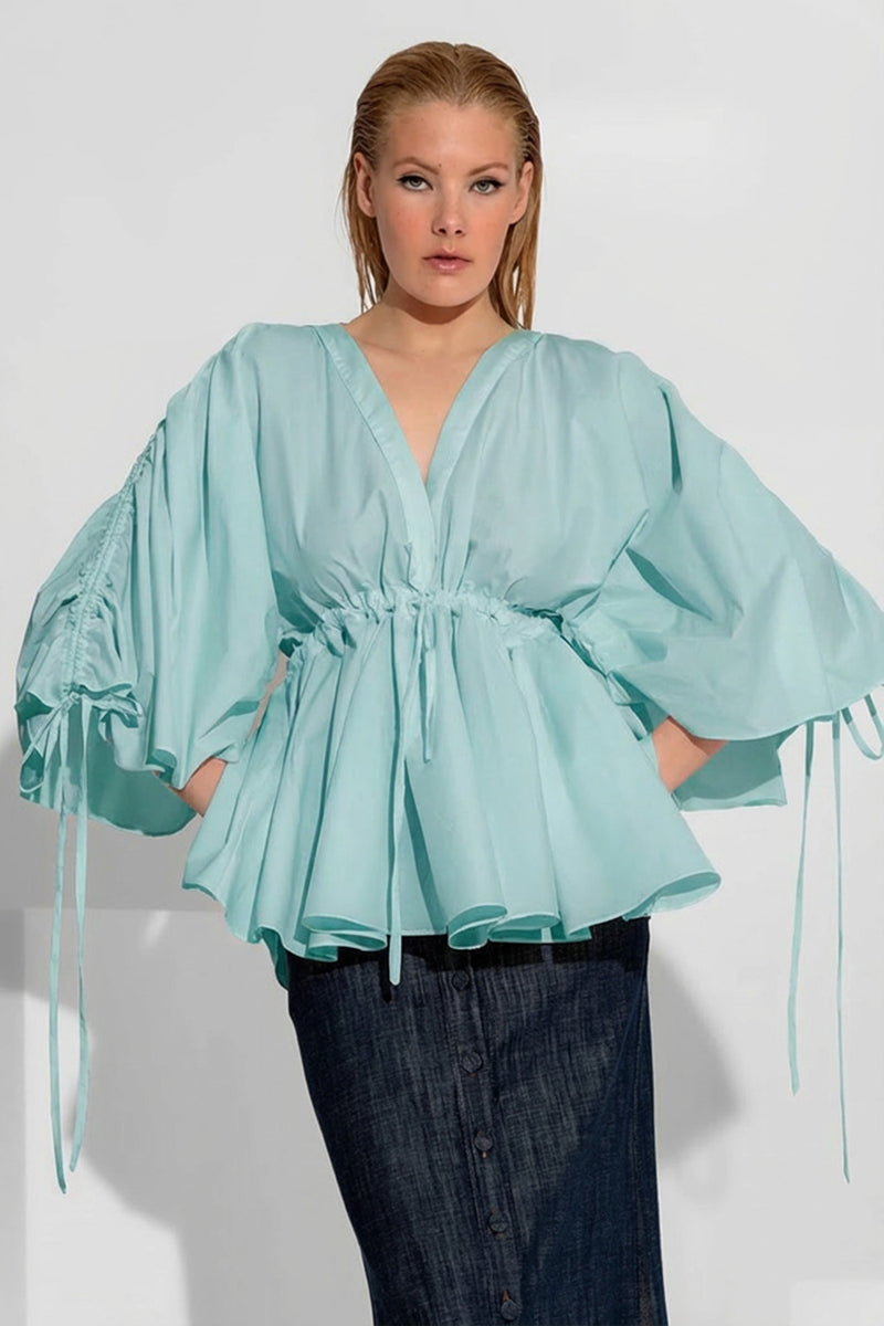 Αέρινο  πουκαμισο μέντα με loose γραμμή και μανίκια με ανοίγματα και δέσιμο