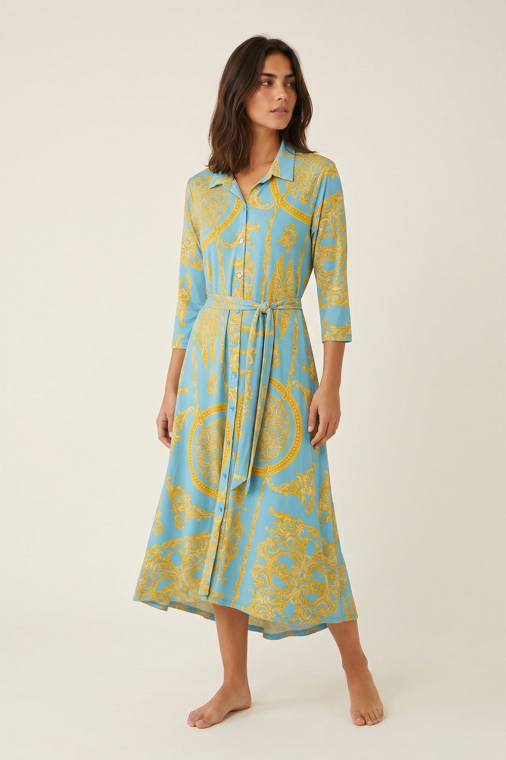Midi shirt dress σε sky blue με χρυσό baroque print και δέσιμο στη μέση.