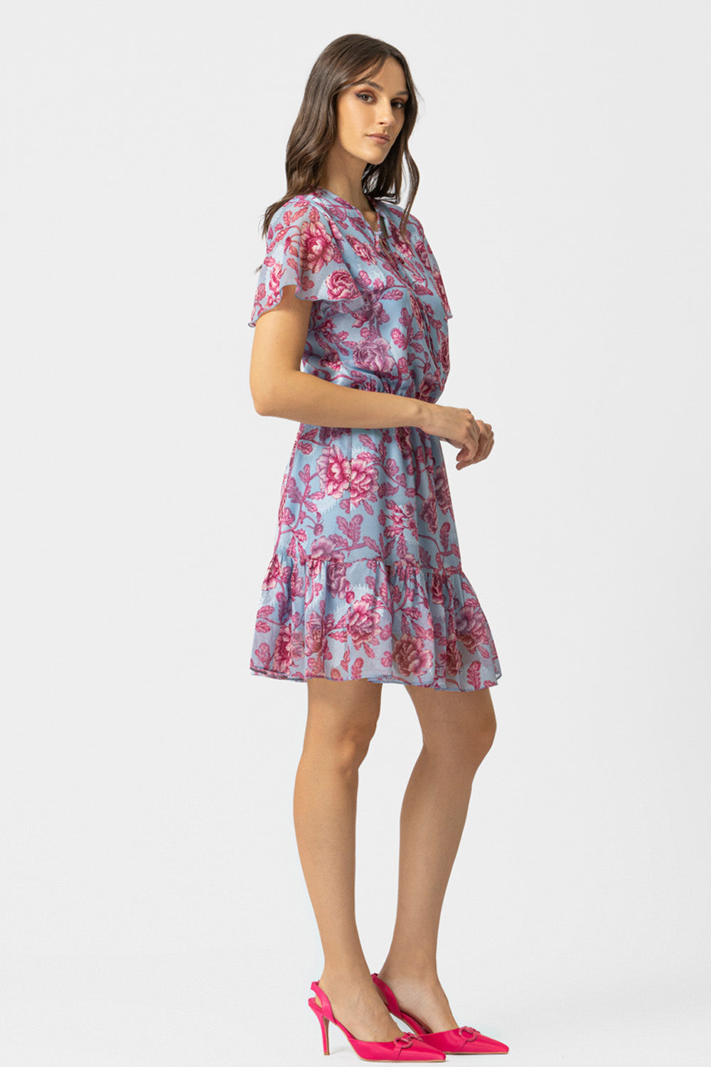 Γυναικείο mini φόρεμα σιέλ με ροζ floral σχέδιο και βολάν στο τελείωμα