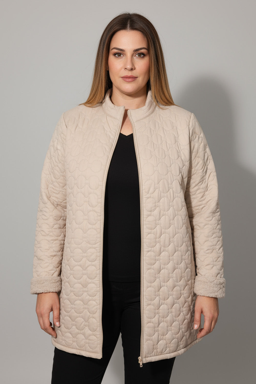 Μπεζ καπιτονέ μπουφάν plus size με φερμουάρ