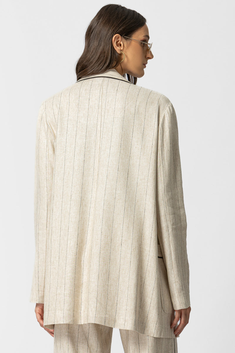 Μπεζ ριγέ γυναικείο σακάκι με μαύρη ρέλι στο πέτο και patch τσέπες μπροστά