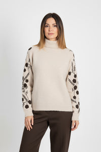Μπεζ ζιβάγκο πλεκτή μπλούζα με κεντημένα μανίκια
