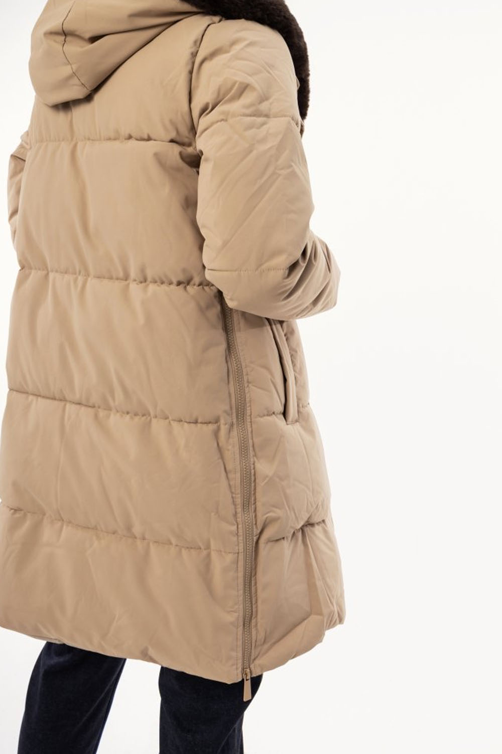 Μπεζ μπουφάν με εσωτερική οικολογική καφέ γούνα και πλαϊνά φερμουάρ – Ellisargi Boutique
