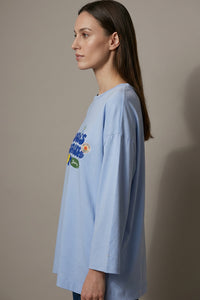 Oversized γαλάζια μπλούζα με print Goodies For Your Mind και μακρύ μανίκι