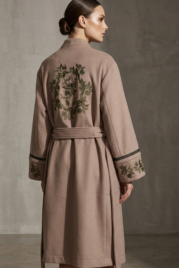 Παλτό μπεζ με κεντήματα – iRous