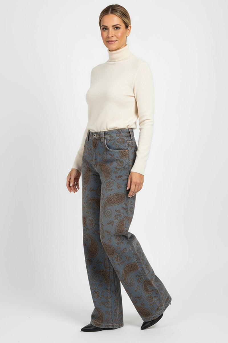 Παντελόνι με κεντημένα paisley μοτίβα σε μπλε–καφέ τόνους, ελαστικό ύφασμα, διαθέσιμο σε μεγέθη M, L, XL.
