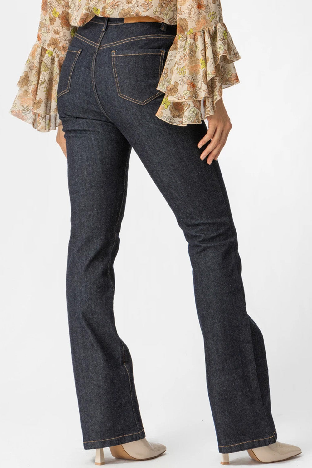 Σκούρο μπλε πλυμένο jean με καμπάνα και ψηλή μέση