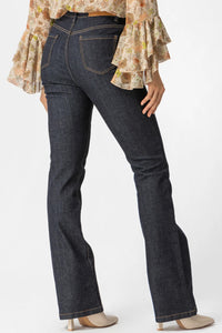 Σκούρο μπλε πλυμένο jean με καμπάνα και ψηλή μέση