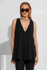 μαύρο αμάνικο κρεπ τοπ peplum με κλος τελείωμα