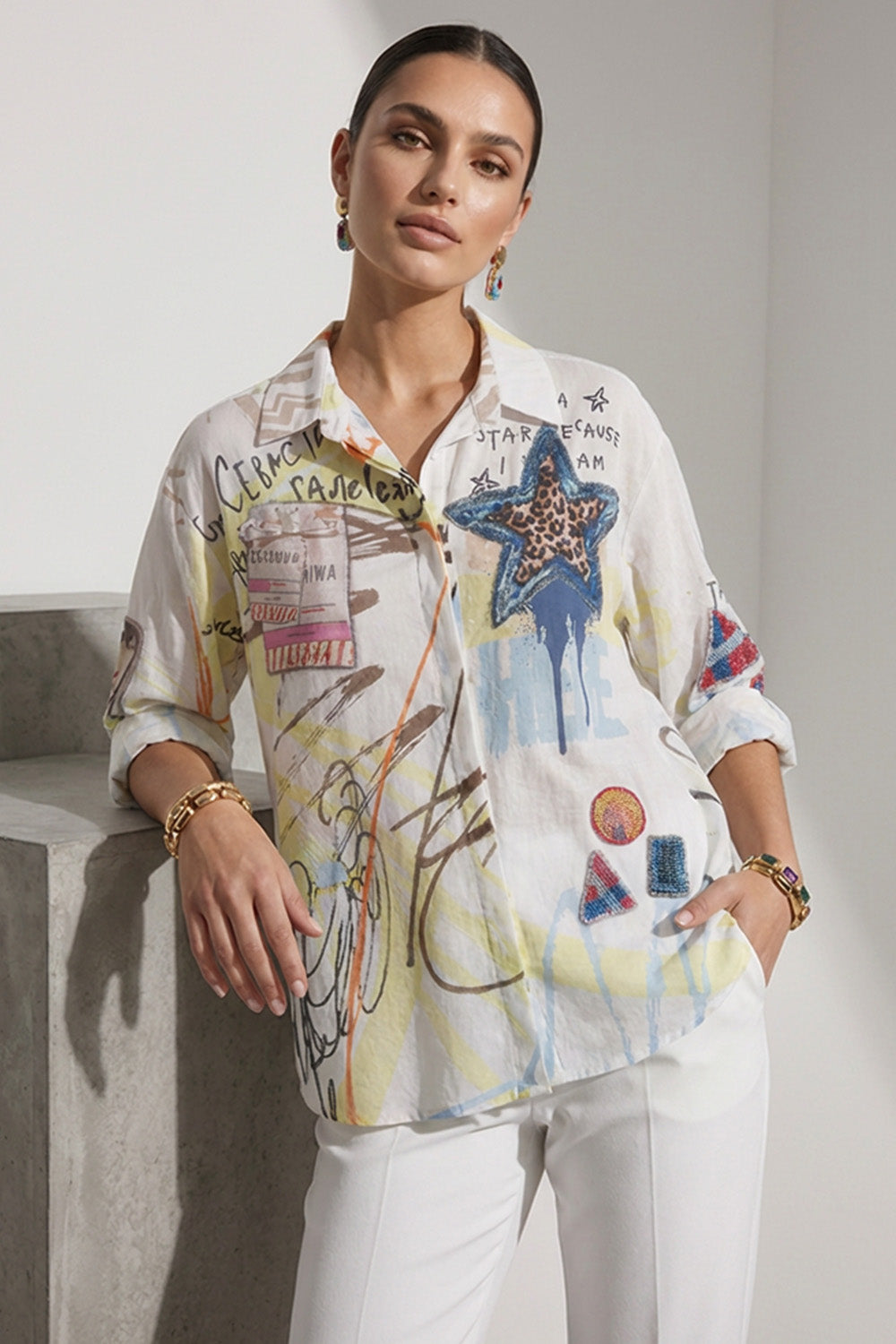 Πουκάμισο Εμπριμέ με Διακοσμητικές Λεπτομέρειες