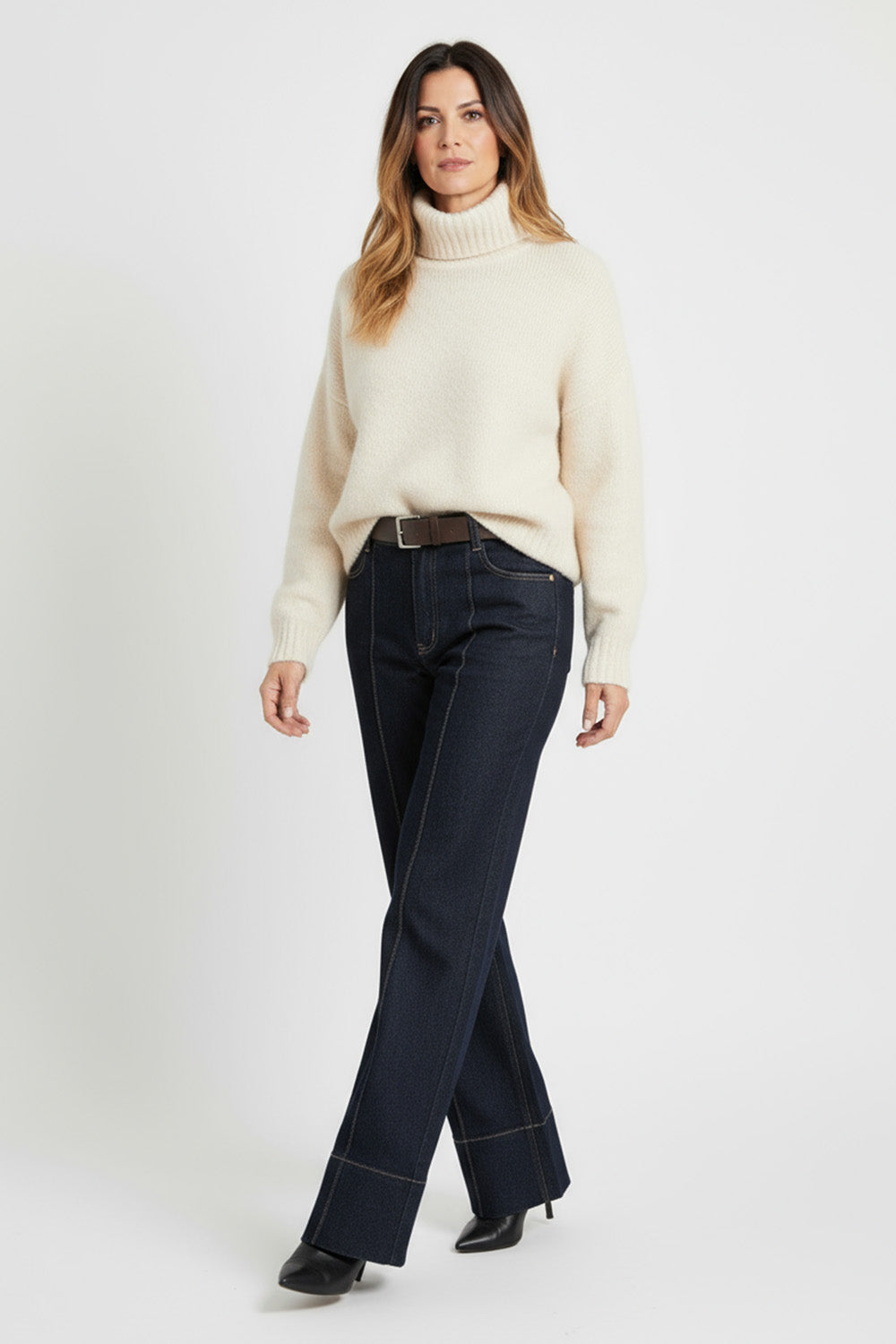 Ψηλόμεσο τζιν παντελόνι με ραφές και καφέ ζώνη – Ellisargi Boutique