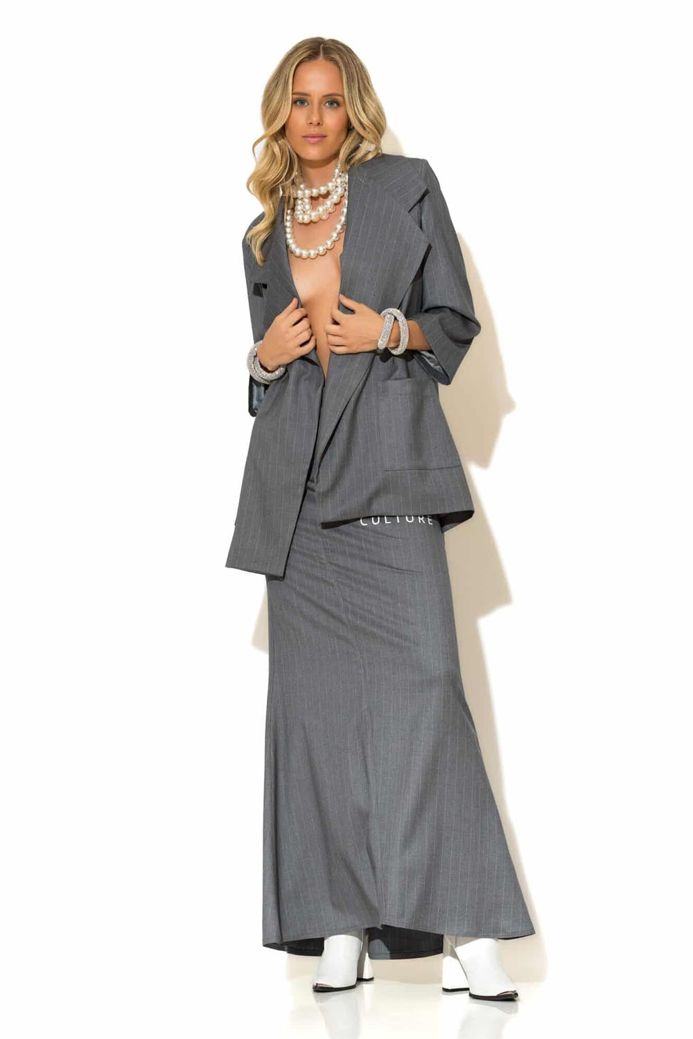 Ριγέ oversized σακάκι C-THROU με logo CULTURE – Ellisargi Boutique