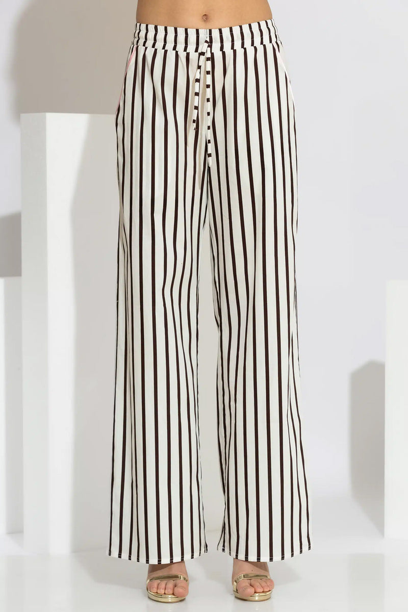 Ριγέ παντελόνα ποπλίνα με λάστιχο στη μέση και ίσια γραμμή