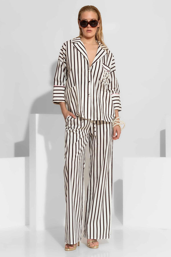 Ριγέ παντελόνα ποπλίνα με λάστιχο στη μέση και ίσια γραμμή