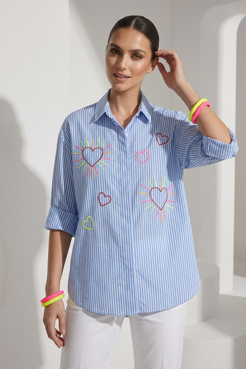 Ριγέ Πουκάμισο με Τύπωμα Καρδιές – Γαλάζιο / Λευκό