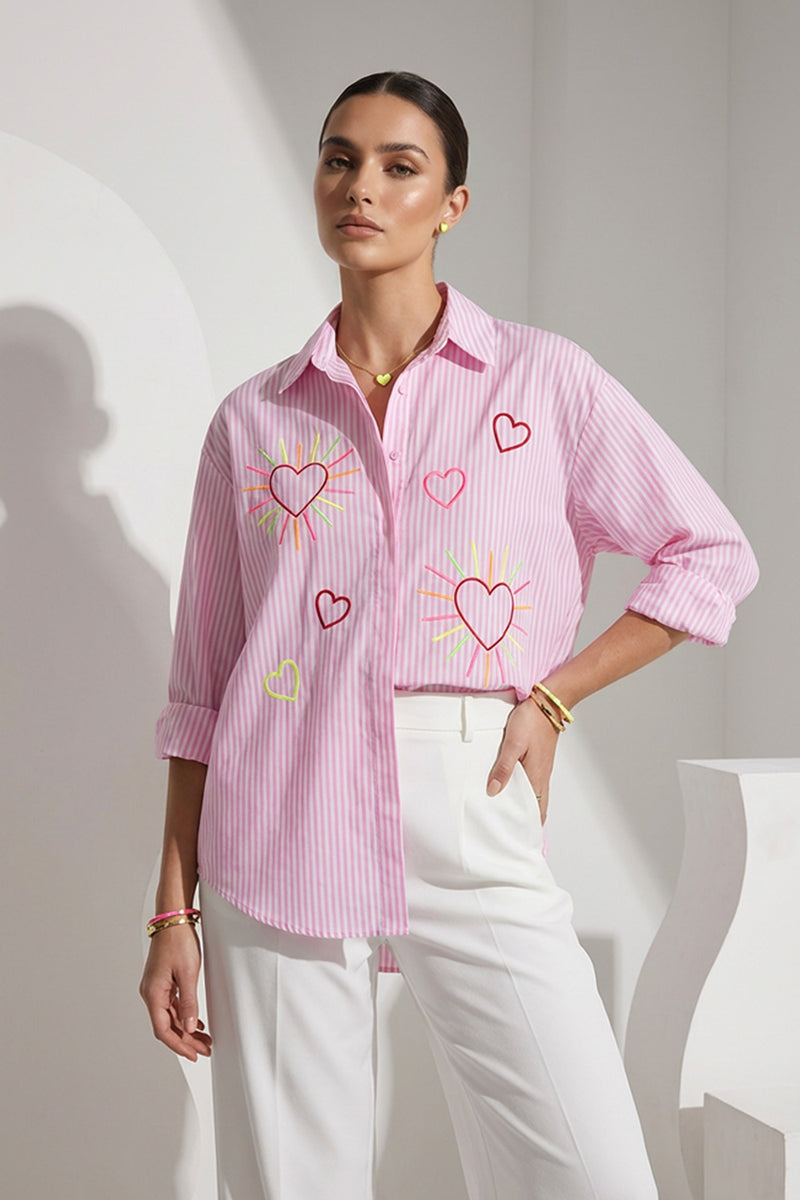 Ριγέ Πουκάμισο με Τύπωμα Καρδιές – Ροζ / Λευκό