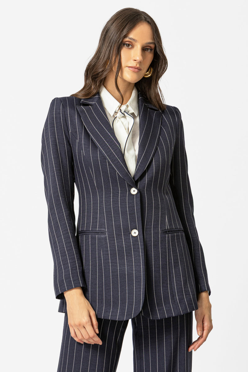 γυναικείο ριγέ σακάκι μπλε με κάθετες ρίγες και κλασικό πέτο