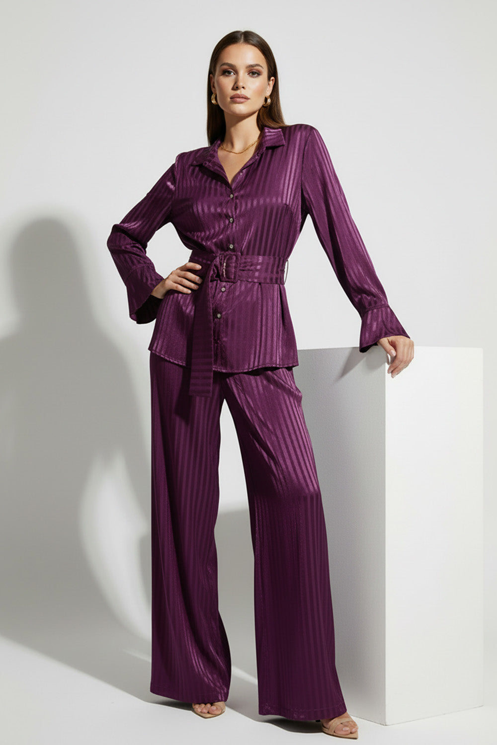 Set saten rige porfyro me poukamiso kai panteloni fardia grammi