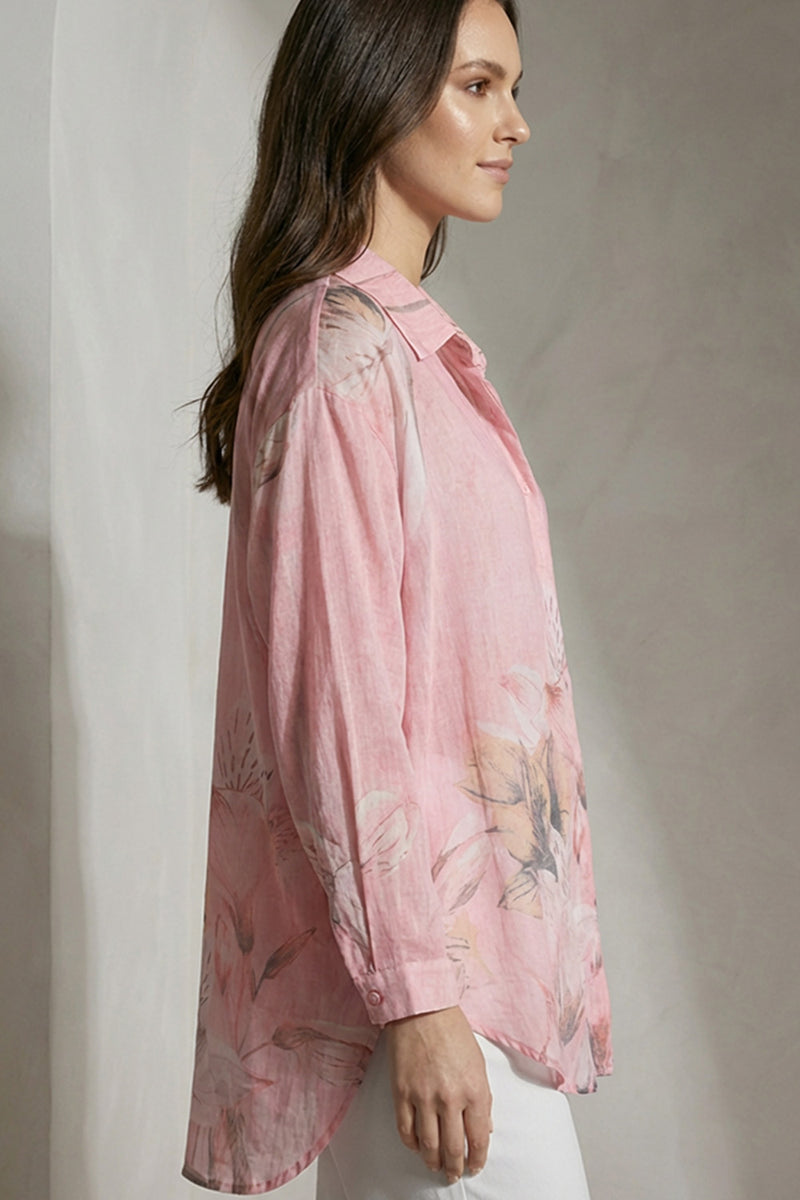 Ροζ oversized γυναικείο εμπριμέ πουκάμισο με floral σχέδιο και χαλαρή γραμμή