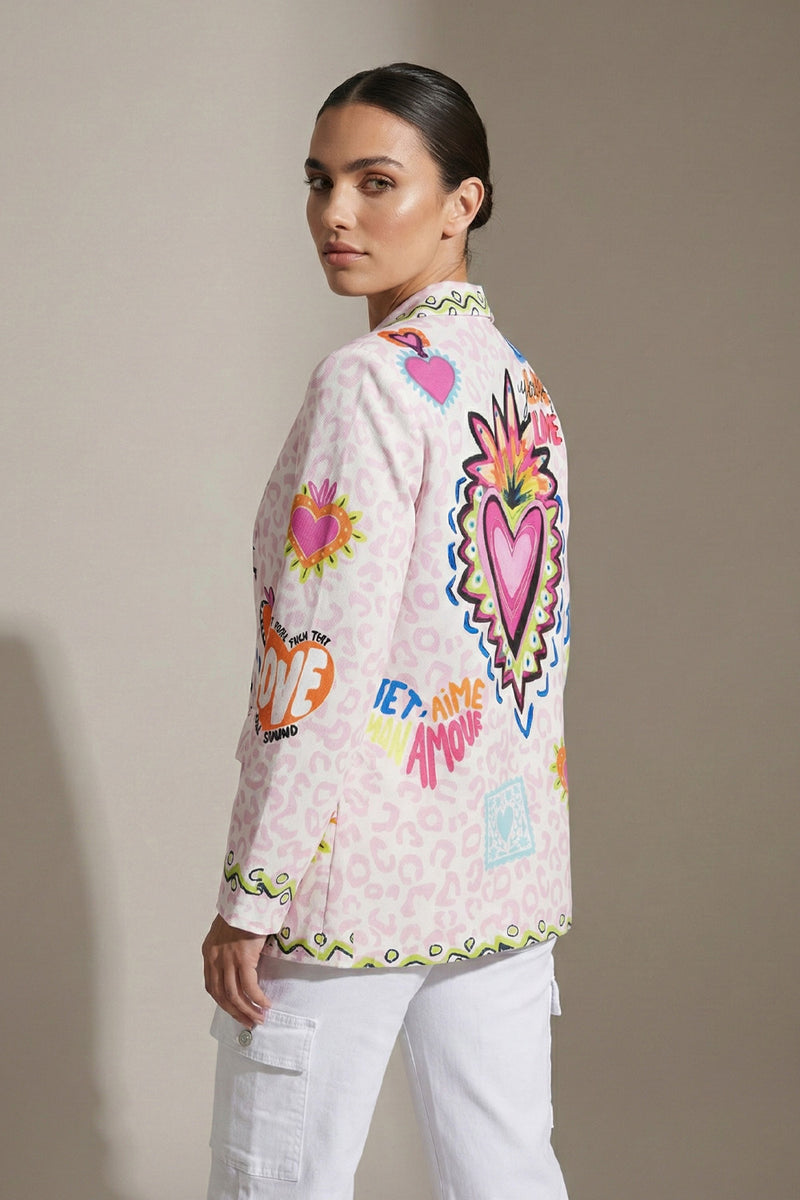 Ροζ γυναικείο σακάκι με πολύχρωμο graphic print και καρδιές.