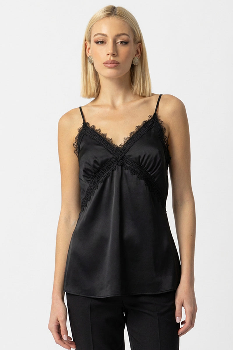 μαύρο σατέν top με δαντέλα και λεπτές τιράντες
