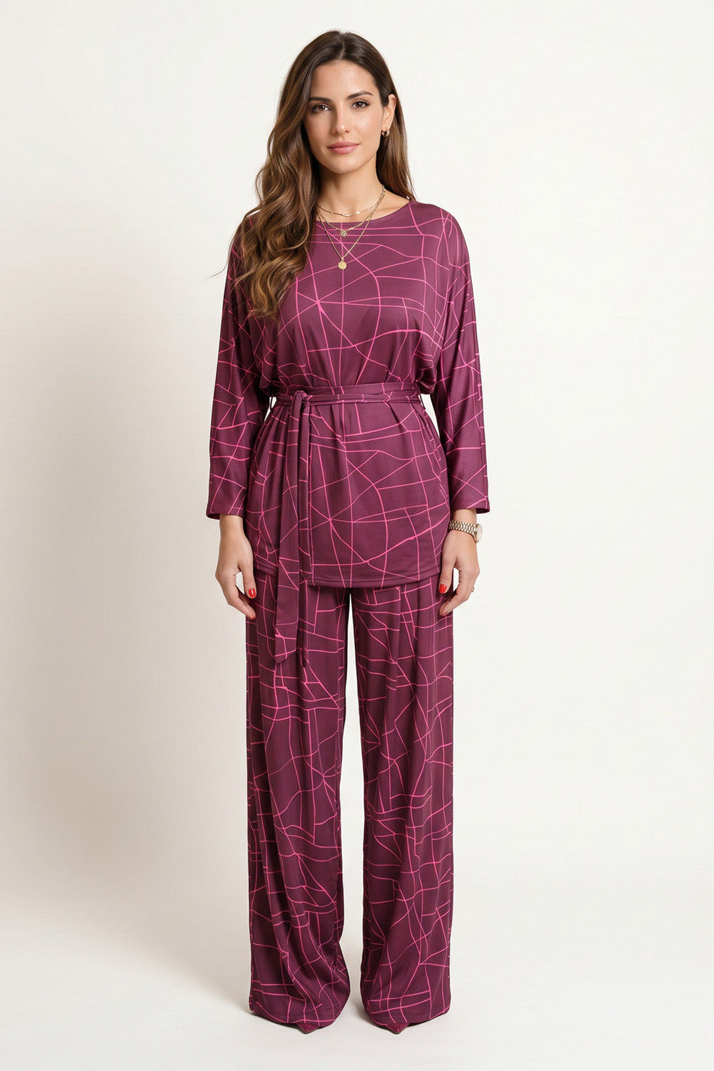 Γυναικείο σετ με abstract print μπλούζα με ζώνη και παντελόνα σε άνετη γραμμή