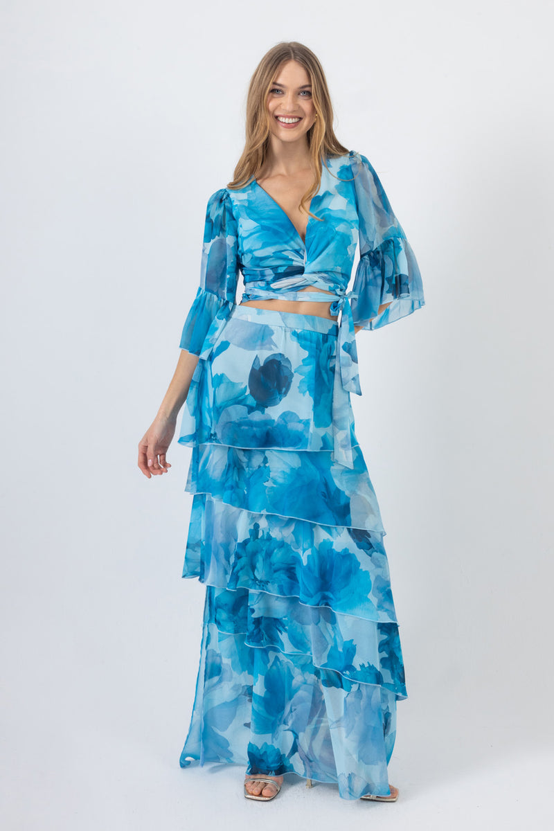 Σετ γυναικείο με κρουαζέ τοπ και maxi φούστα με βολάν σε γαλάζιο floral print