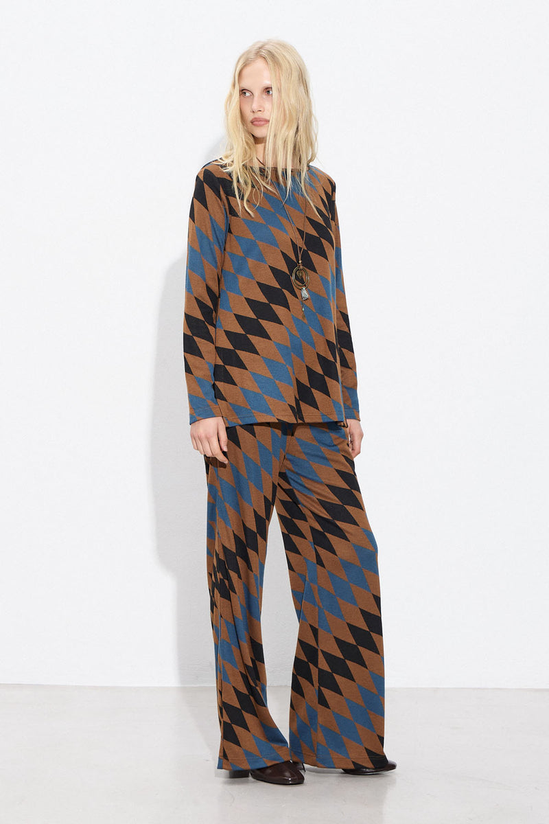 Set me blouza kai pantelona wide leg se montelo romvous se kafe-mple-mavro print