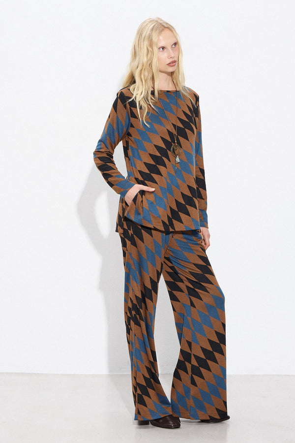 Set me blouza kai pantelona wide leg se montelo romvous se kafe-mple-mavro print