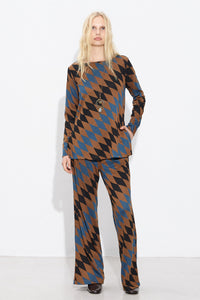 Set me blouza kai pantelona wide leg se montelo romvous se kafe-mple-mavro print