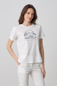 Λευκό γυναικείο T-shirt με safari τύπωμα και στρογγυλή λαιμόκοψη
