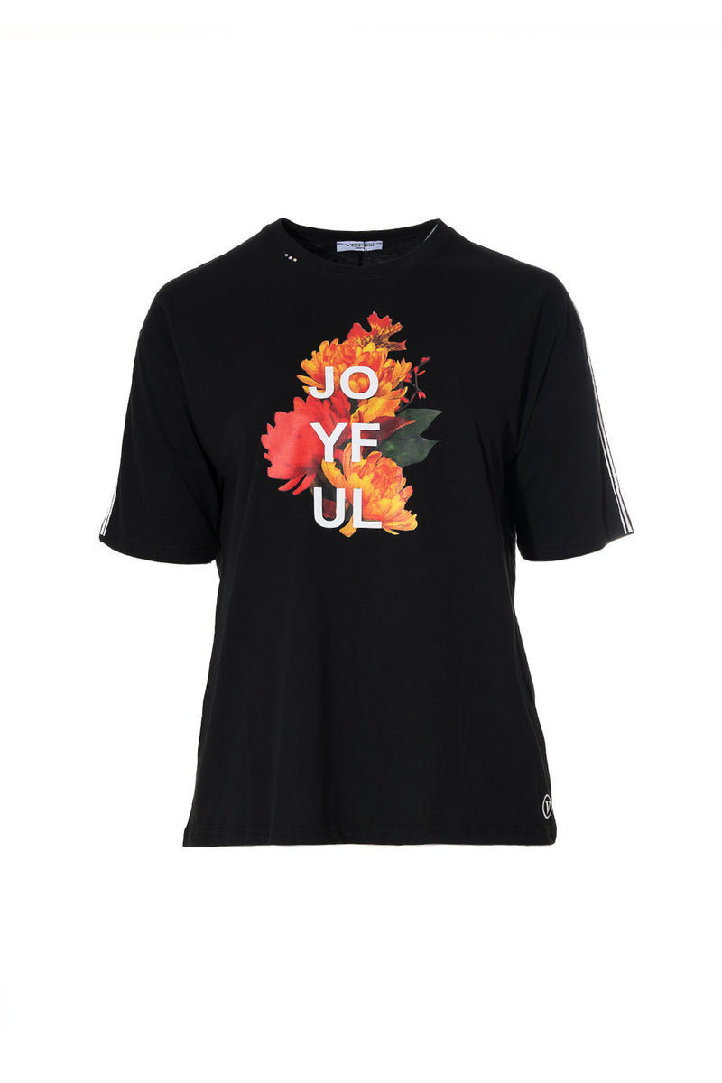 Μαύρο t-shirt με στάμπα “Joyful” και λουλούδια από Ellisargi Boutique