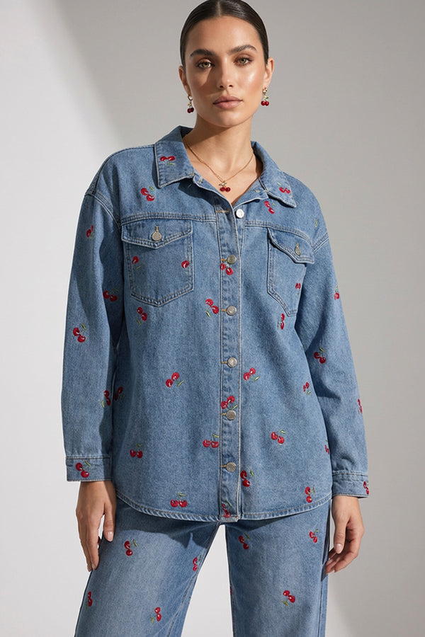 Μπλε denim γυναικείο πανωφόρι με κεντημένα μοτίβα κερασιών