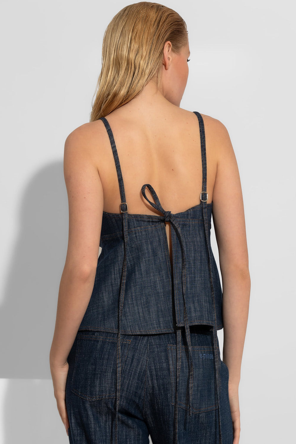 Τζιν τοπ με λεπτές τιράντες και δέσιμο στην πλάτη σε μπλε denim ύφασμα