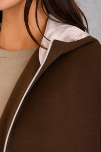 Ζακέτα DERPOULI καφέ με κουκούλα, κορδόνι στη μέση και τσέπες από την Ellisargi Boutique